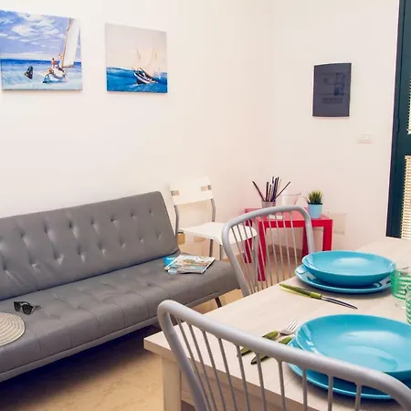 Casa Stoccolma アパート ポッツァッロ