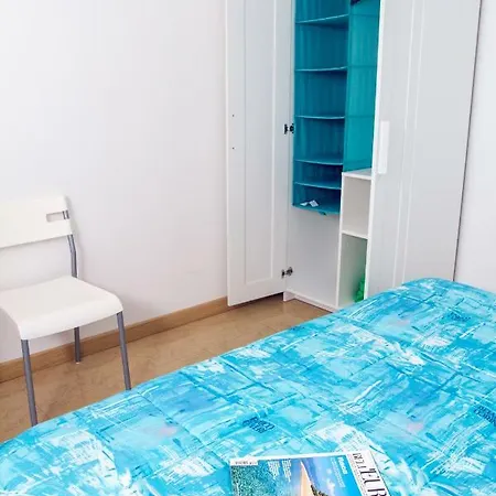 Casa Stoccolma * ポッツァッロ